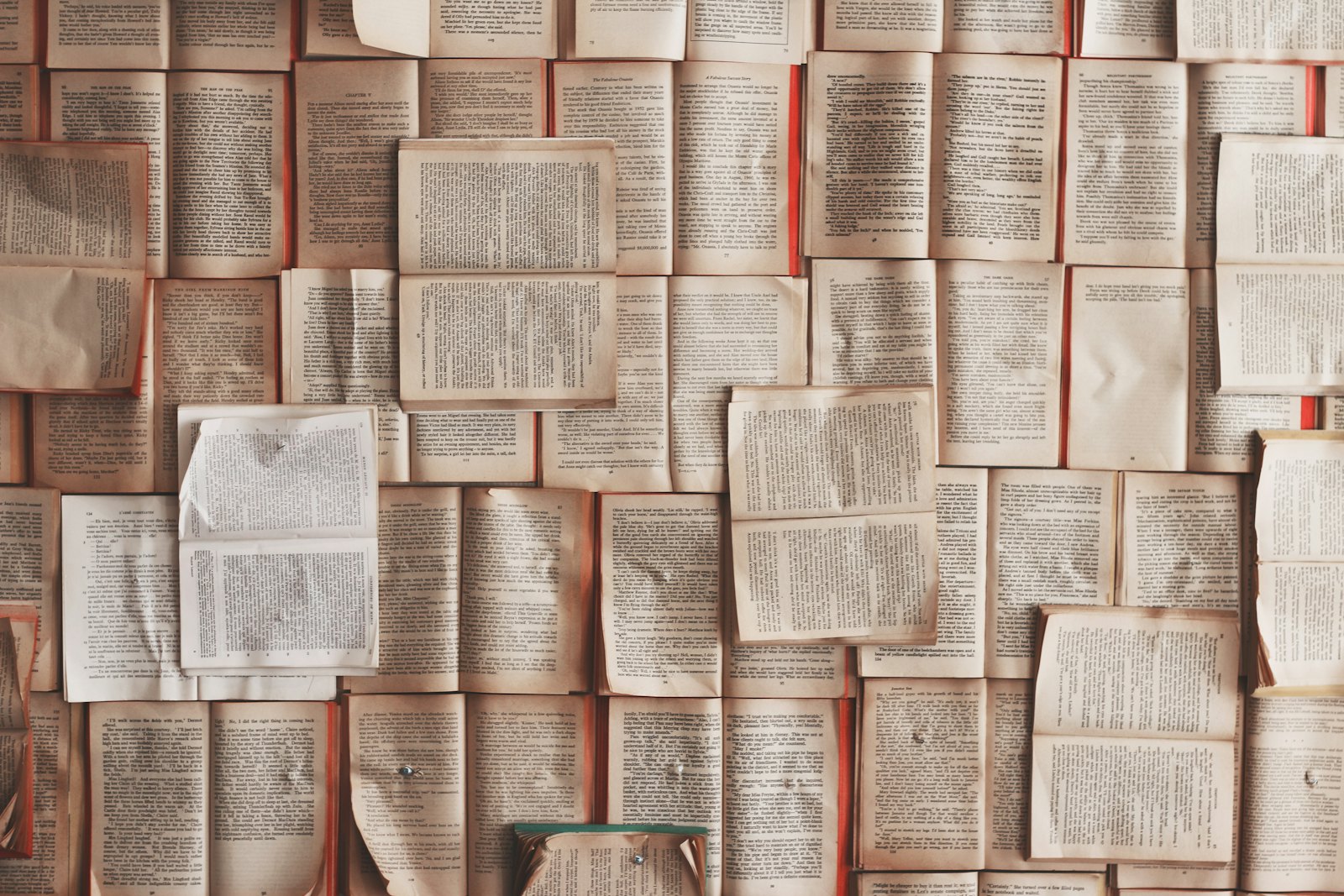 Rows of open books representing an external knowledge base for retrieval